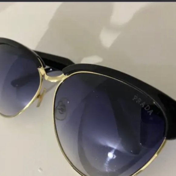 Prada sunglasses - Picture 12 of 12